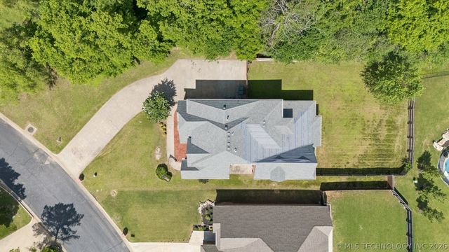 3404 Heritage Hills Parkway, Claremore, OK 74019