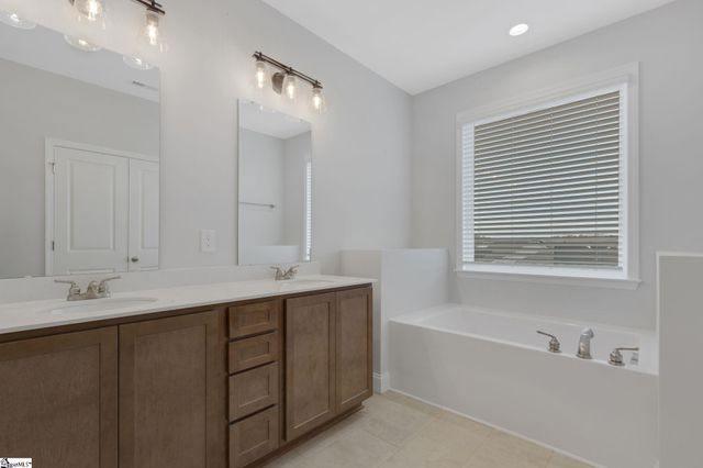 8030 Gladside Way, Greer, SC 29651