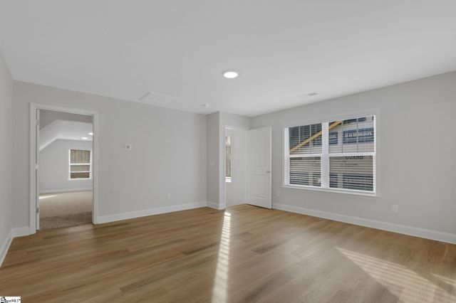 8030 Gladside Way, Greer, SC 29651