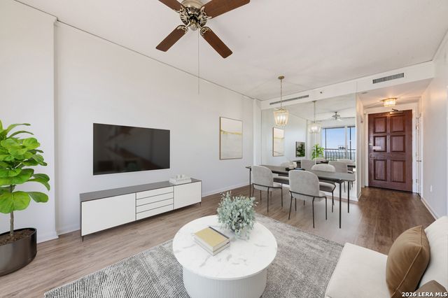 1 Towers Park Ln Apt 1703, San Antonio, TX 78209
