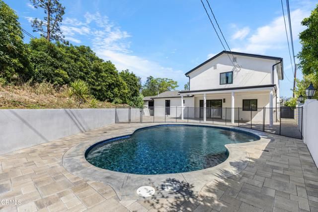 9321 Belvoir Avenue, La Crescenta, CA 91214