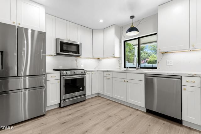 9321 Belvoir Avenue, La Crescenta, CA 91214
