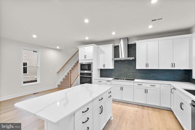 4253 MANOR DR, Marshall, VA 20115