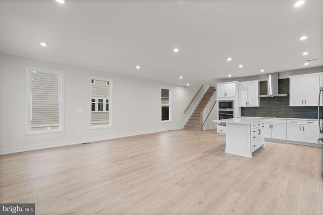 4253 MANOR DR, Marshall, VA 20115