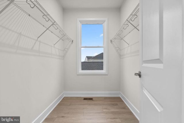 4253 MANOR DR, Marshall, VA 20115