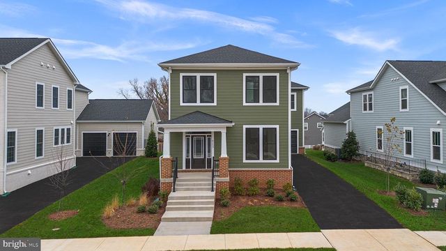 4253 MANOR DR, Marshall, VA 20115