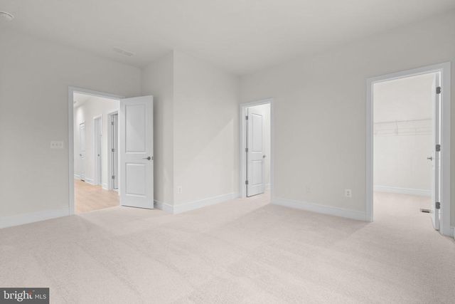 4253 MANOR DR, Marshall, VA 20115