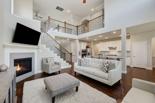 11833 Toppell Trail, Fort Worth, TX 76052
