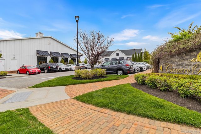 12103 Aspenwood Drive, Plainview, NY 11803