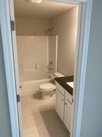 200 Broadleaf Walk 10, Woodstock, GA 30188