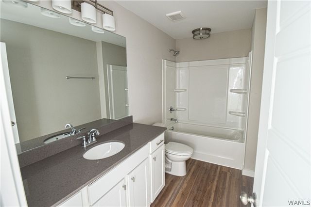 10375 Squires, Vance, AL 35490