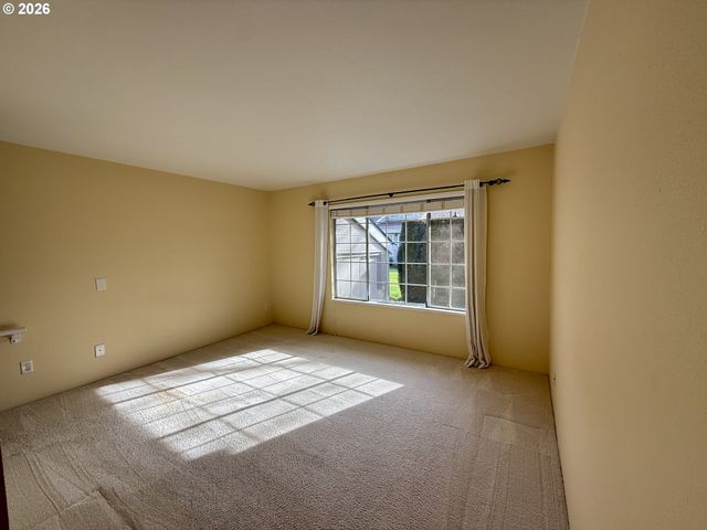 13775 Sw Scholls Ferry Rd Sw 11, Beaverton, OR 97008