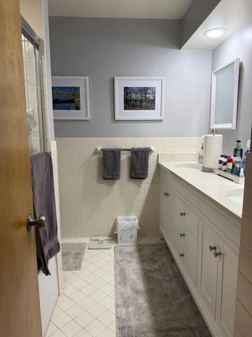 6300 Xerxes Avenue S 24, Edina, MN 55423