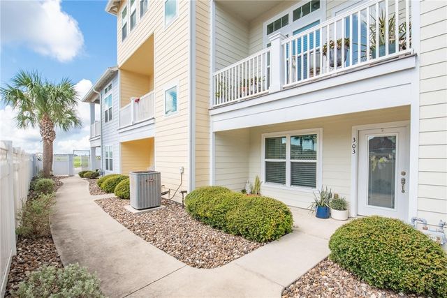 14890 Granada Dr 303, Corpus Christi, TX 78418
