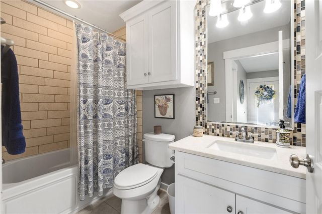 14890 Granada Dr 303, Corpus Christi, TX 78418