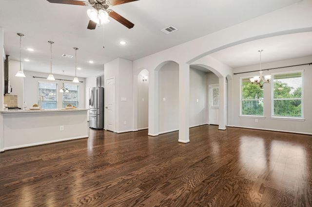 239 Little Dog Drive, Montgomery, TX 77356