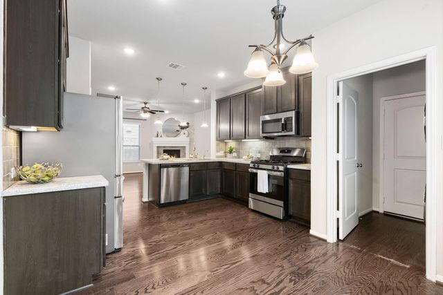 239 Little Dog Drive, Montgomery, TX 77356