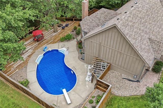 1402 Colony Drive, Kearney, MO 64060