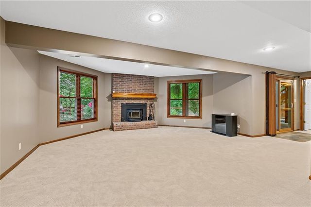 1402 Colony Drive, Kearney, MO 64060