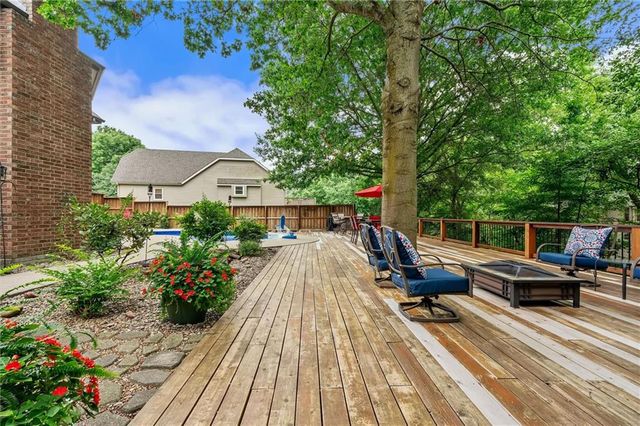 1402 Colony Drive, Kearney, MO 64060