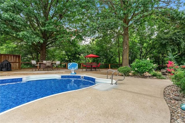 1402 Colony Drive, Kearney, MO 64060