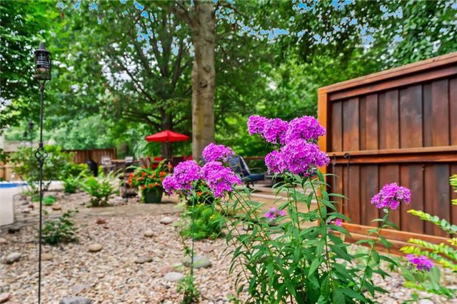 1402 Colony Drive, Kearney, MO 64060
