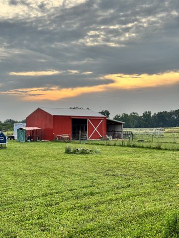 11250 Shelbyville Rd, Morrison, TN 37357