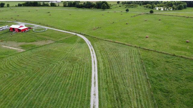 11250 Shelbyville Rd, Morrison, TN 37357