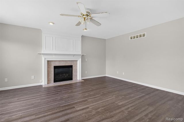 4642 Pond Run, Canton, MI 48188