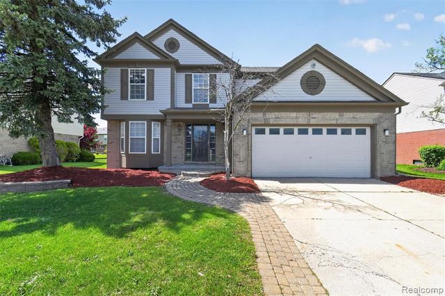 4642 Pond Run, Canton, MI 48188