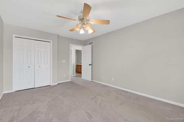 4642 Pond Run, Canton, MI 48188