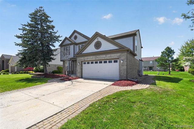4642 Pond Run, Canton, MI 48188