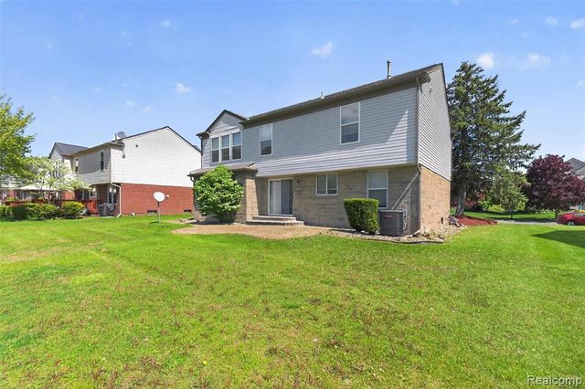 4642 Pond Run, Canton, MI 48188