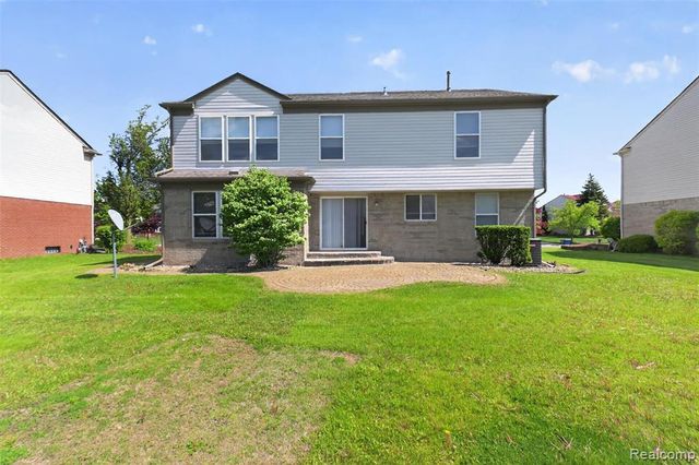 4642 Pond Run, Canton, MI 48188
