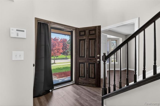 4642 Pond Run, Canton, MI 48188