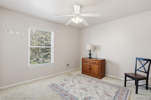 25715 Norfolk Street, Dearborn Heights, MI 48125
