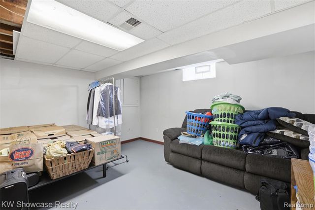 25715 Norfolk Street, Dearborn Heights, MI 48125