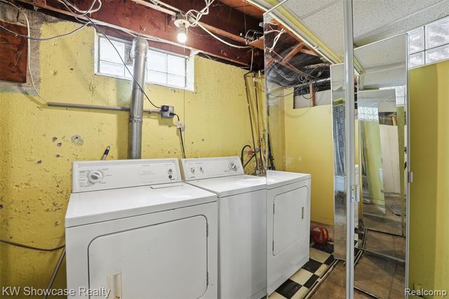 25715 Norfolk Street, Dearborn Heights, MI 48125