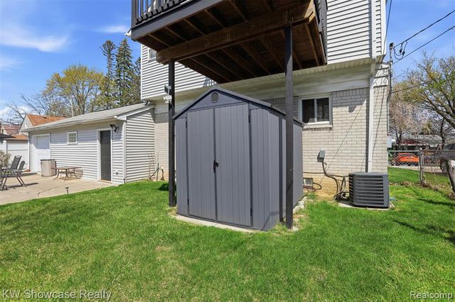 25715 Norfolk Street, Dearborn Heights, MI 48125