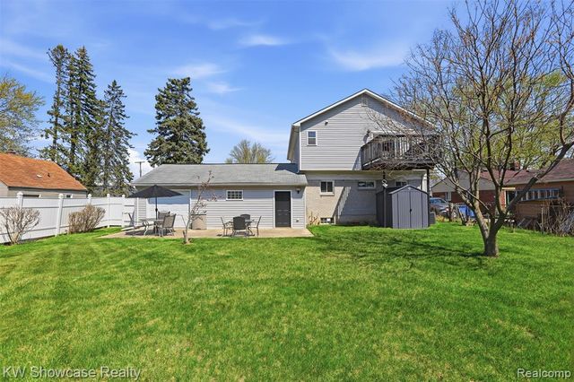 25715 Norfolk Street, Dearborn Heights, MI 48125
