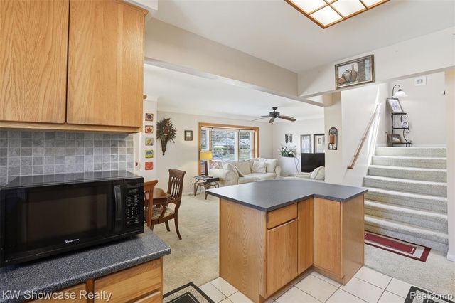 25715 Norfolk Street, Dearborn Heights, MI 48125