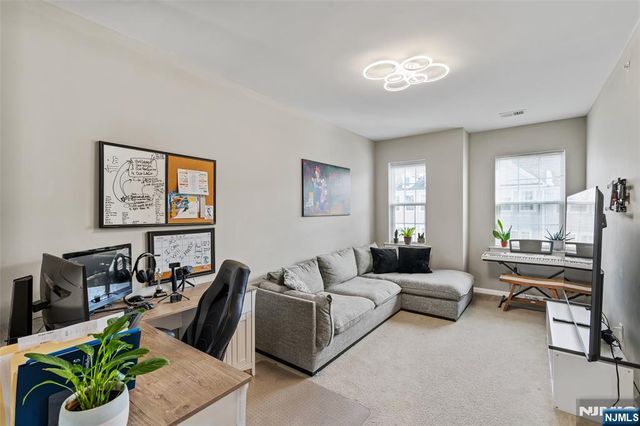 75 Wesmont Drive 1812, Wood Ridge, NJ 07075