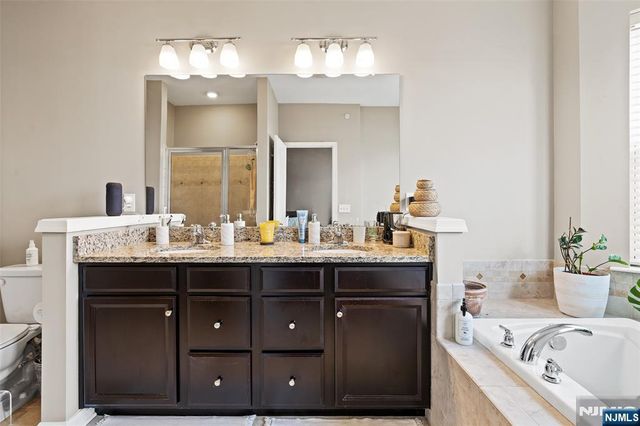 75 Wesmont Drive 1812, Wood Ridge, NJ 07075