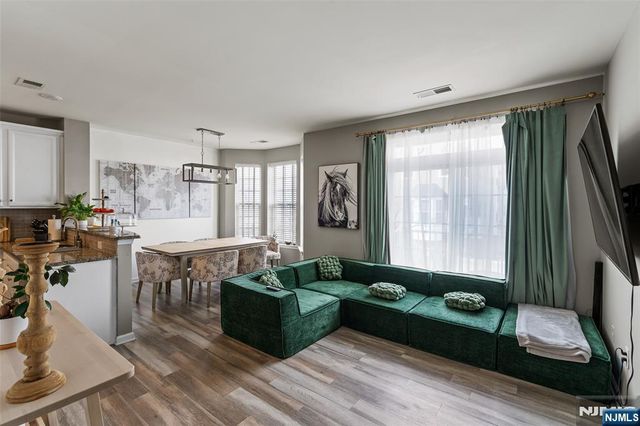 75 Wesmont Drive 1812, Wood Ridge, NJ 07075