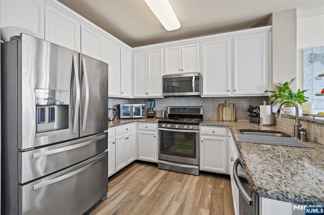 75 Wesmont Drive 1812, Wood Ridge, NJ 07075