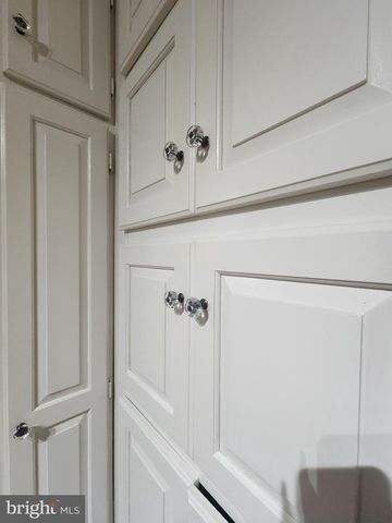 23 E WHEELING ST, Baltimore, MD 21230