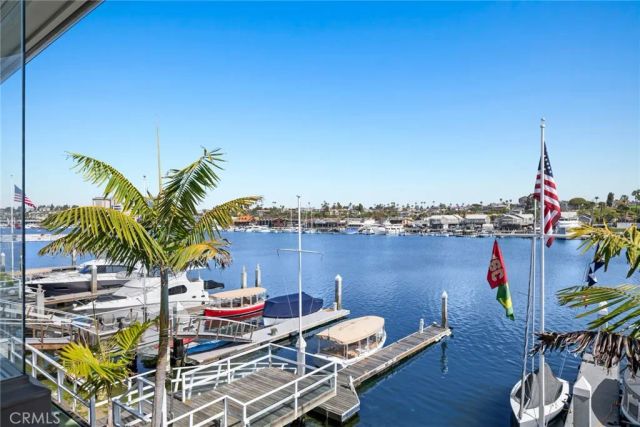 118 Via Lido Nord, Newport Beach, CA 92663