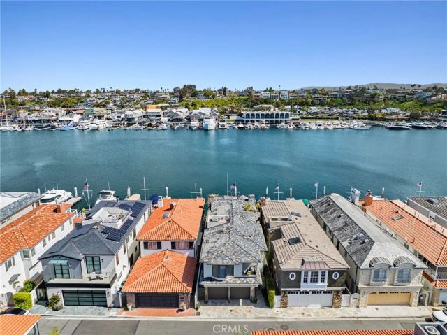 118 Via Lido Nord, Newport Beach, CA 92663