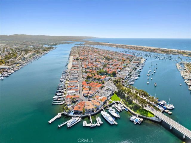 118 Via Lido Nord, Newport Beach, CA 92663