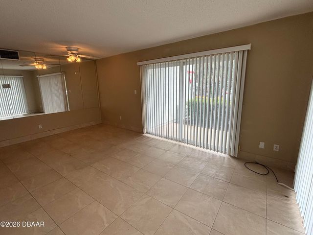 100 Silver Beach Ave Apt 202, Daytona Beach, FL 32118